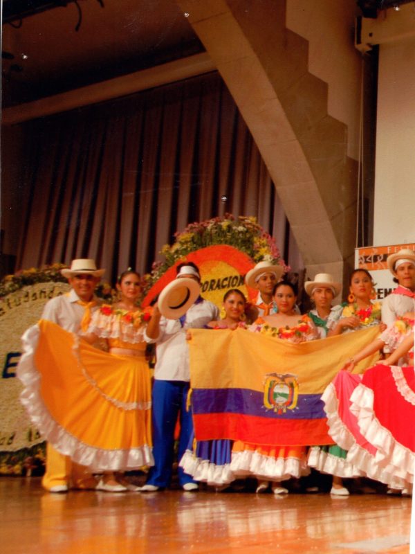 10 FESTIVAL DE DANZAS